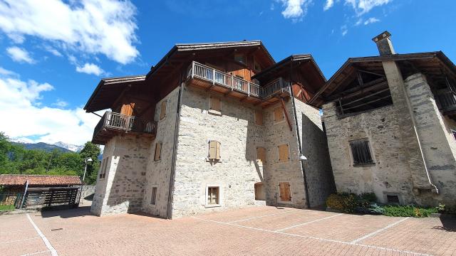 BILOCALE A BOLBENO IN CENTRO STORICO