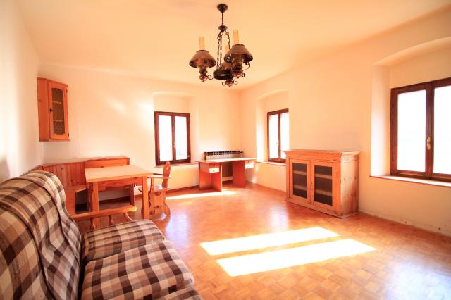APPARTAMENTO A DAONE CON TERRENO PRIVATO