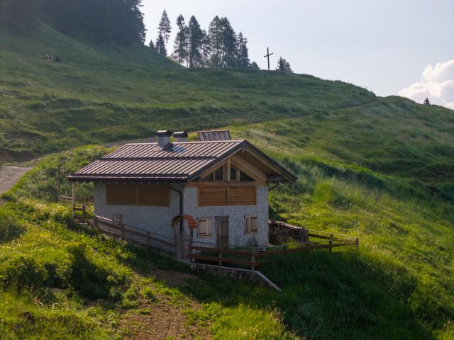 STUPENDA BAITA RISTRUTTURATA A VALDAONE