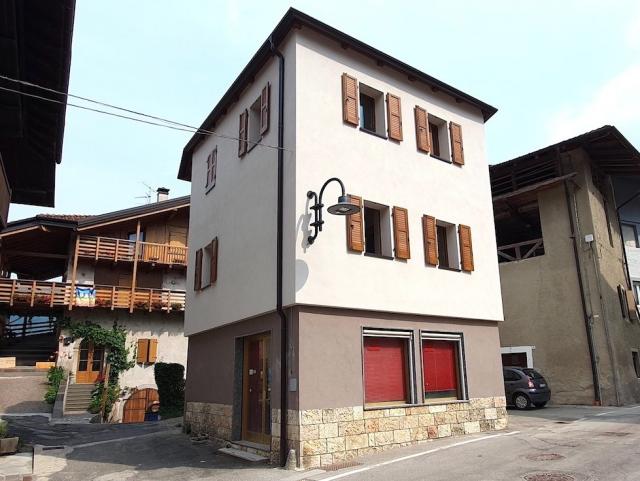 APPARTAMENTO TRILOCALE IN CASA INDIPENDENTE