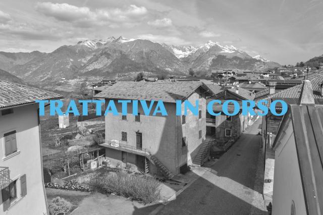 CASA SINGOLA CON DUE UNITÀ A LUNDO