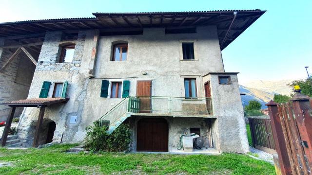 PORZIONE DI CASA A SAONE