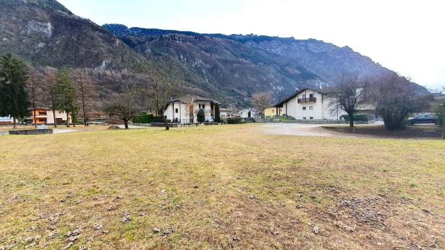 TERRENO EDIFICABILE A CONDINO