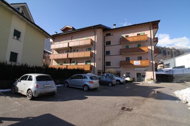 UFFICIO IN OTTIMO STATO A PIANO TERRA