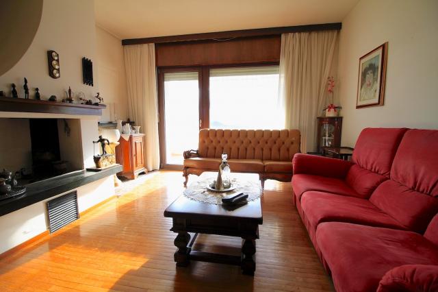 LUMINOSO TRILOCALE CON TERRAZZA E GARAGE  IN CLASSE ENERGETICA ELEVATA 